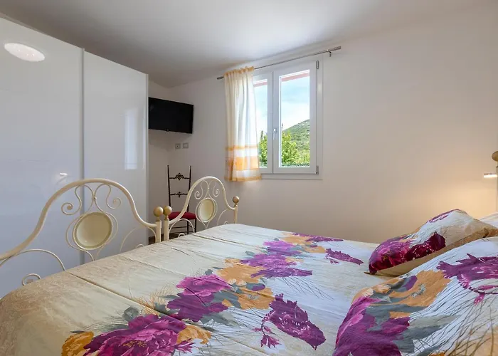 Residenza Collina & Romantic Villa *